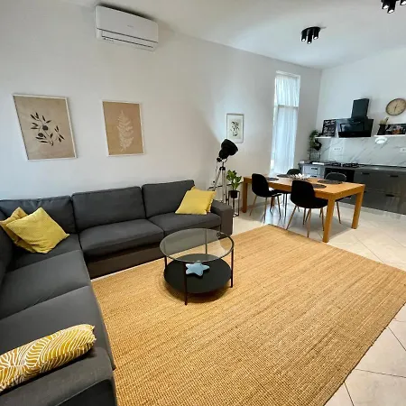 House Runa Porec