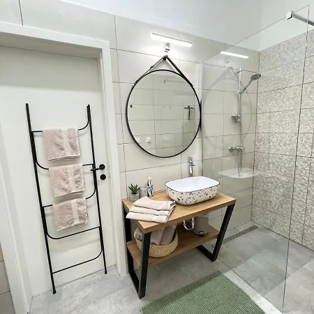 Apartment House Runa *